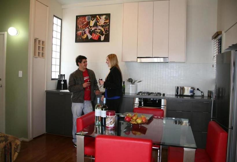 בית מלון כפרי Newcastle Harbourside Terraces