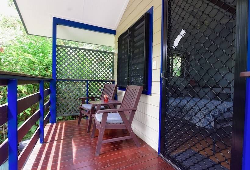 בית מלון כפרי Thornton Beach Bungalows