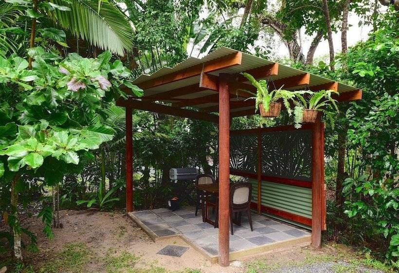 בית מלון כפרי Thornton Beach Bungalows