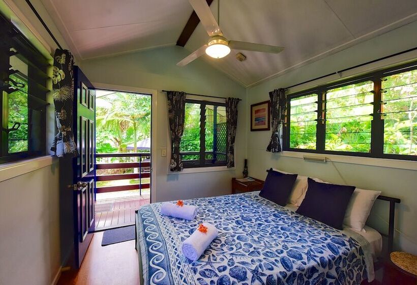 בית מלון כפרי Thornton Beach Bungalows