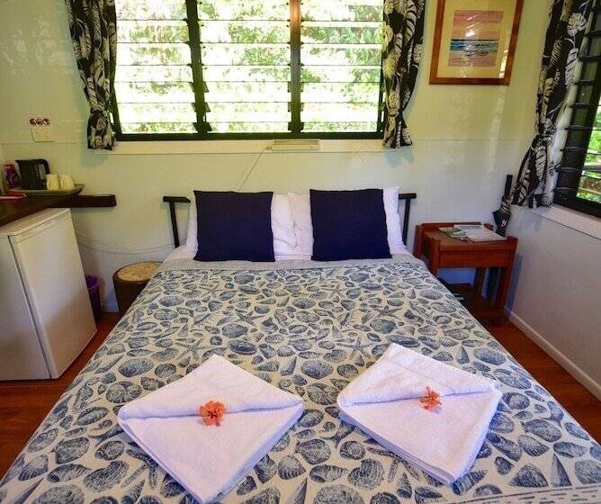 בית מלון כפרי Thornton Beach Bungalows