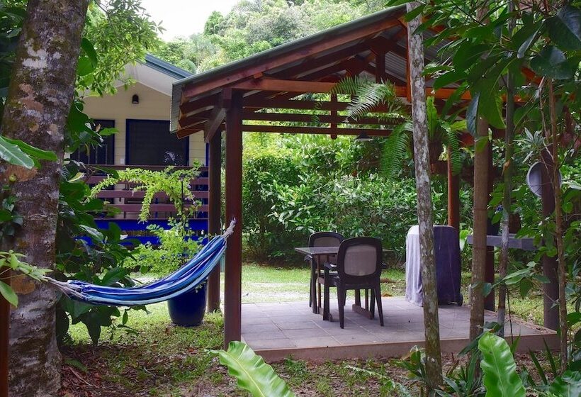 בית מלון כפרי Thornton Beach Bungalows