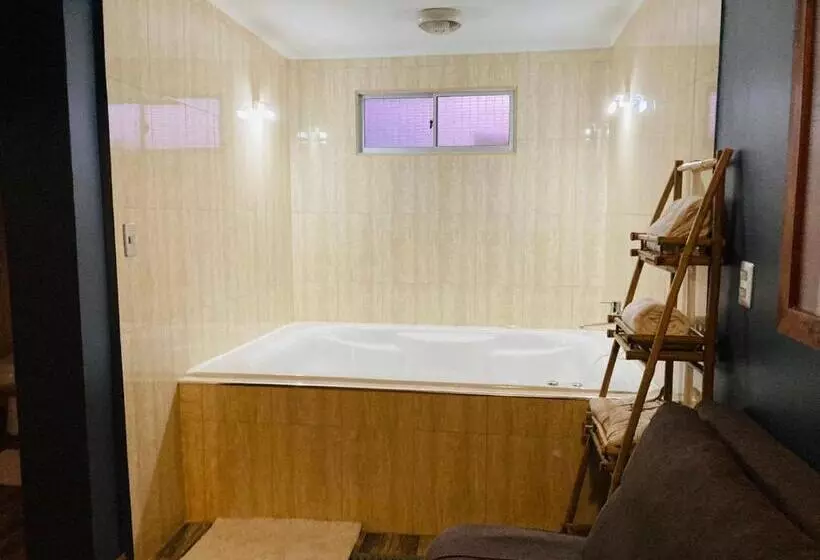 Hotel Tikay Suite