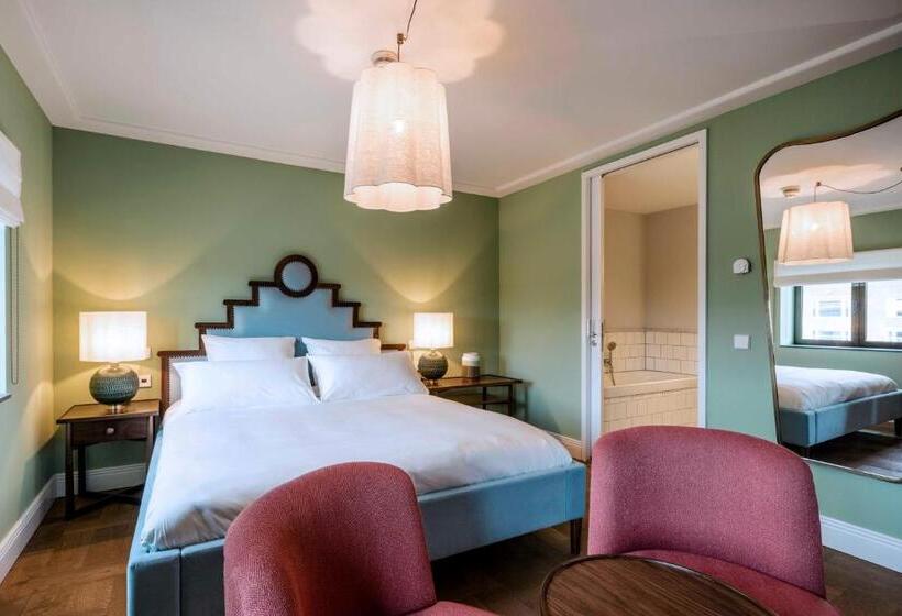 Hotel The July Twenty Eight