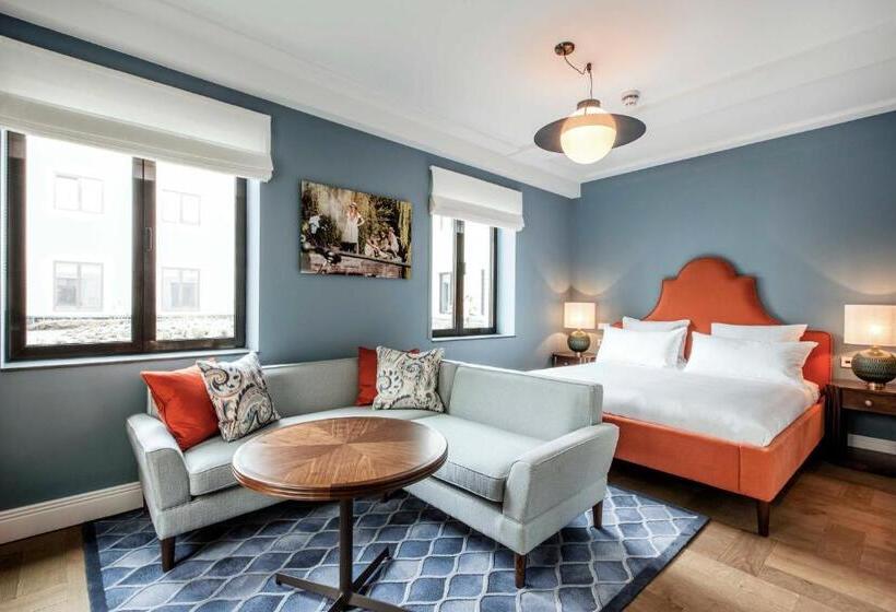 Hotel The July Twenty Eight