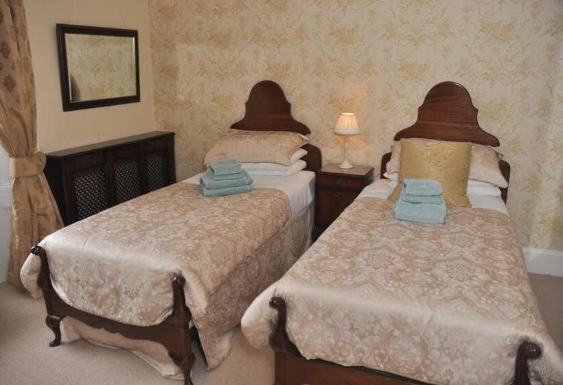 ベッドアンドブレックファースト Bank House B And B