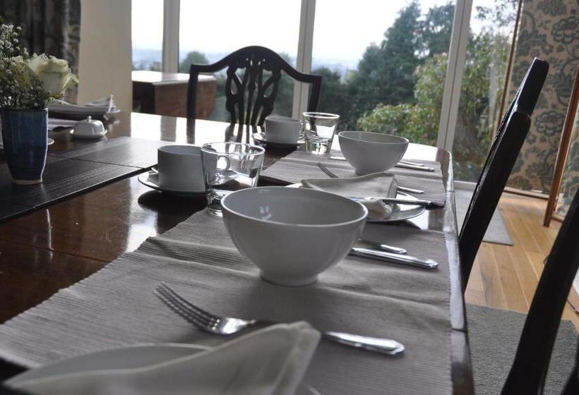 ベッドアンドブレックファースト Bank House B And B