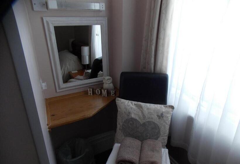 住宿加早餐  Chiverton House Guest Accommodation