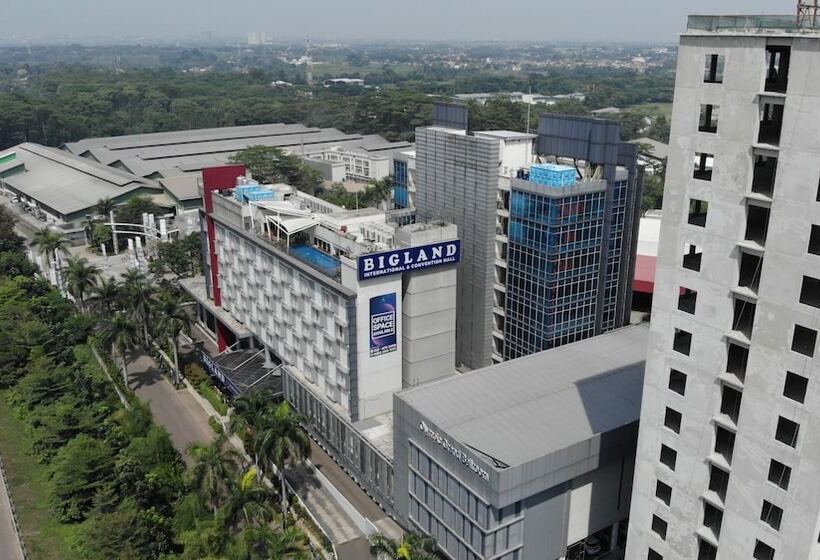 Bigland Hotel & Convention Sentul