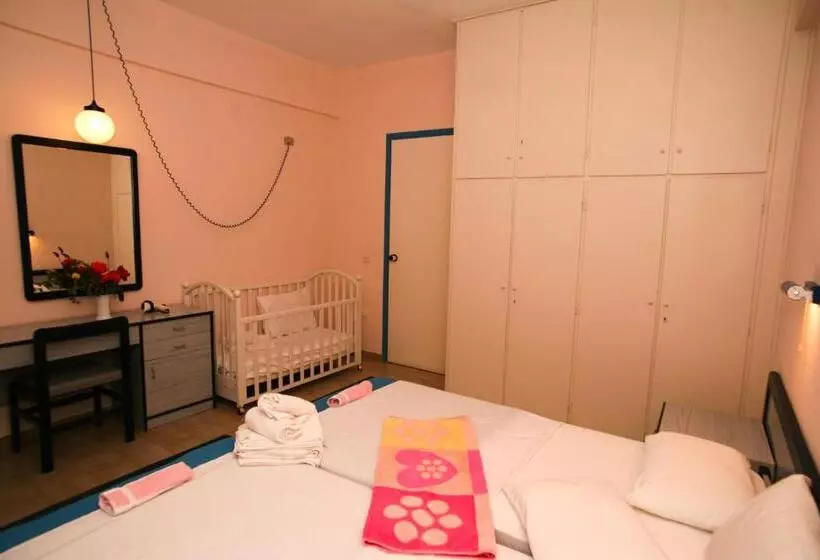 Glyfada Gorgona Apartments