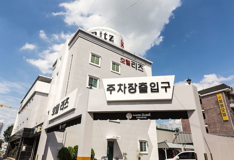 Chuncheon Hotel Ritz