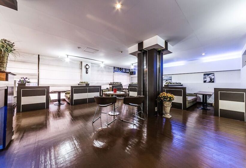 Chuncheon Hotel Ritz