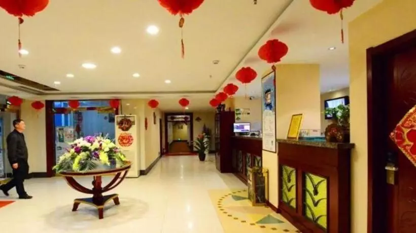 ホテル Greentree Inn Shandong Yantai Penglai Pavilion Bus Station Express