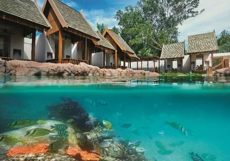 هتل The Ritz Carlton Koh Samui