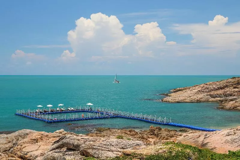 هتل The Ritz Carlton Koh Samui