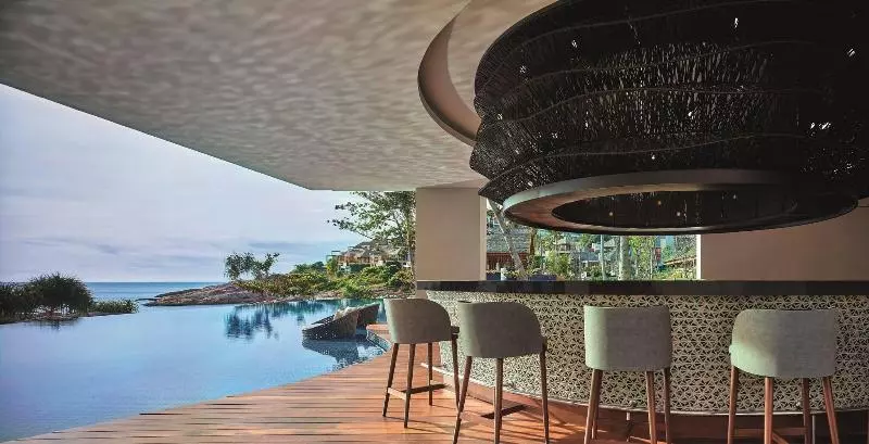 هتل The Ritz Carlton Koh Samui