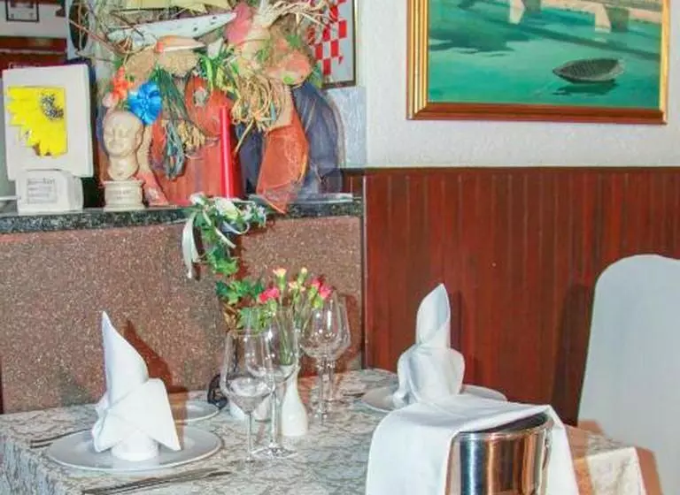 ホテル Villa Neretva   Metković