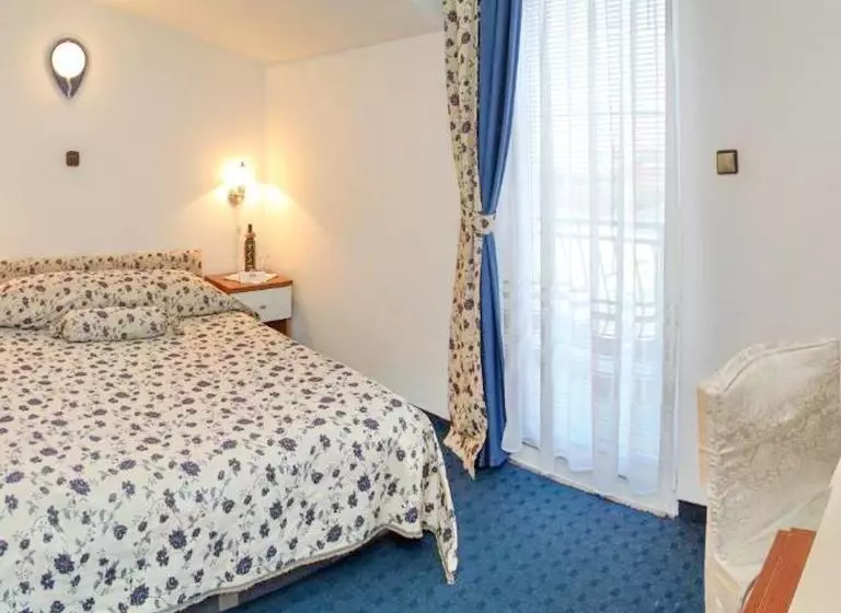 ホテル Villa Neretva   Metković