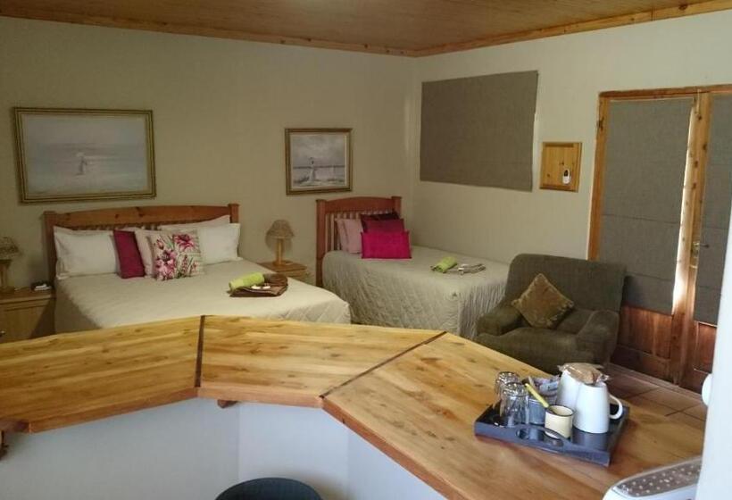 פנסיון Ladybrand Guest House