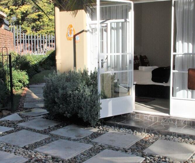 פנסיון Memra Guest House