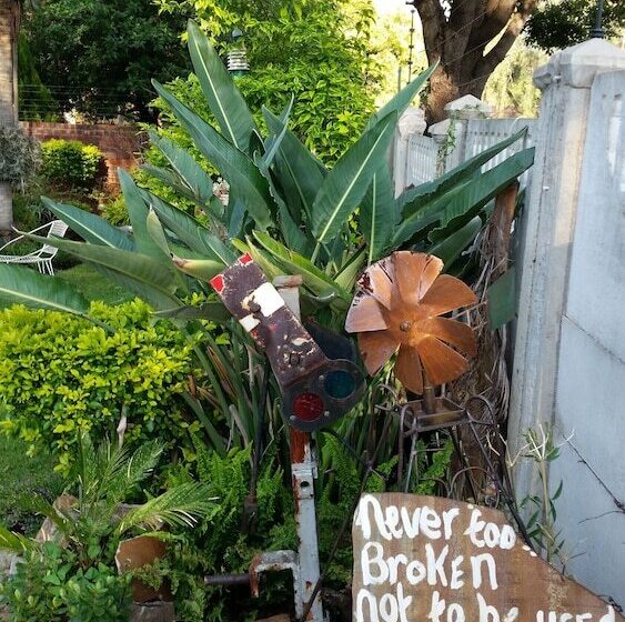 פנסיון Memra Guest House