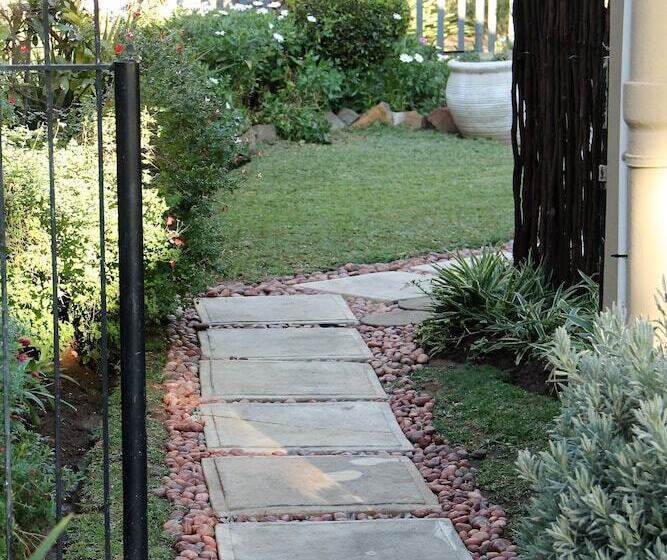 פנסיון Memra Guest House