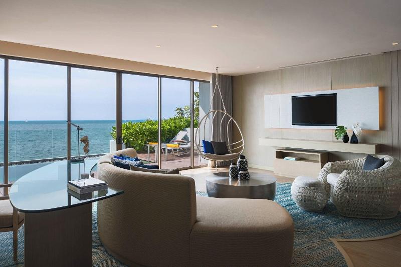 Renaissance Pattaya Resort & Spa