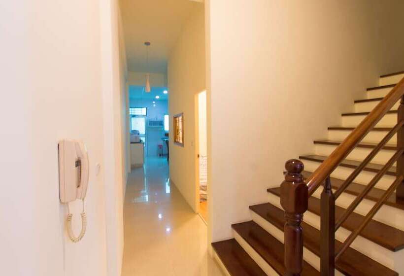 تختخواب و صبحانه Brother Homestay