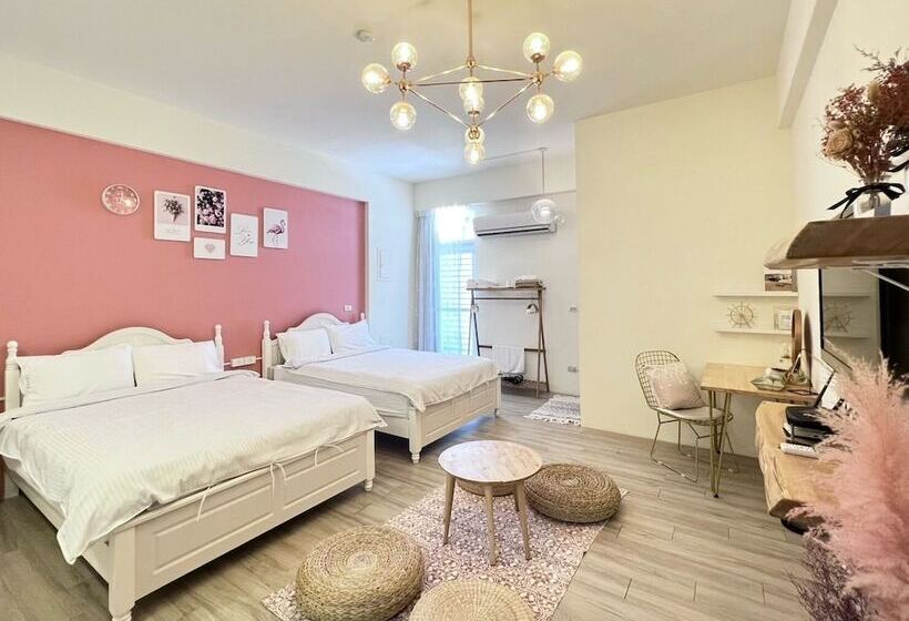 تختخواب و صبحانه Brother Homestay