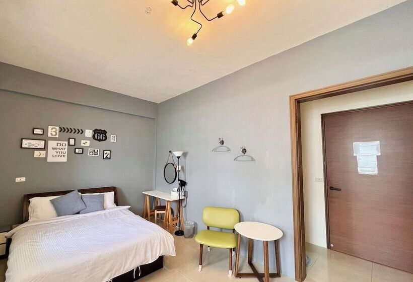 تختخواب و صبحانه Brother Homestay