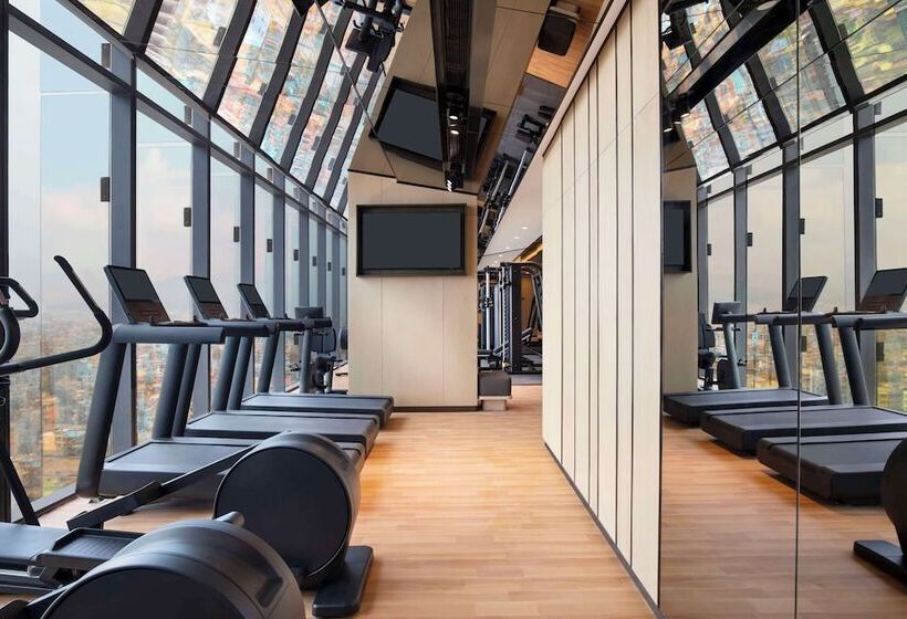 هتل Hilton Kathmandu