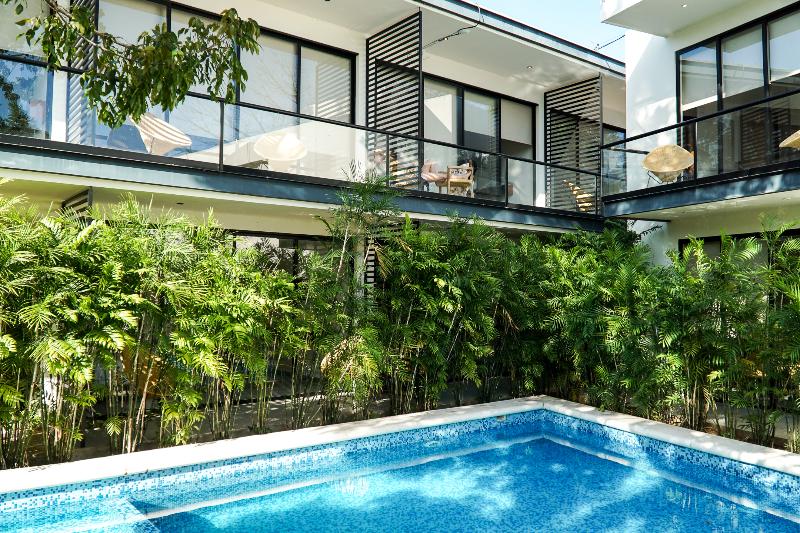 Hotelli Deluxe Apartmets Azure