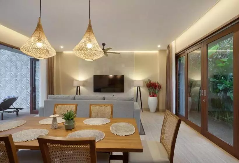 ホテル Khastana Hadi Resort Ubud