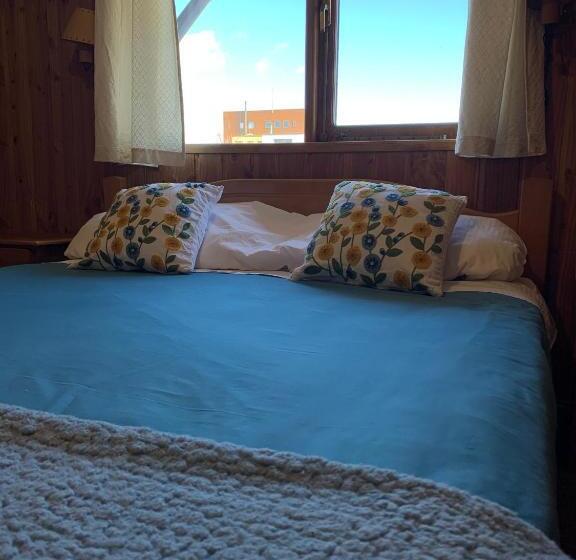 مسافرخانه La Tetera