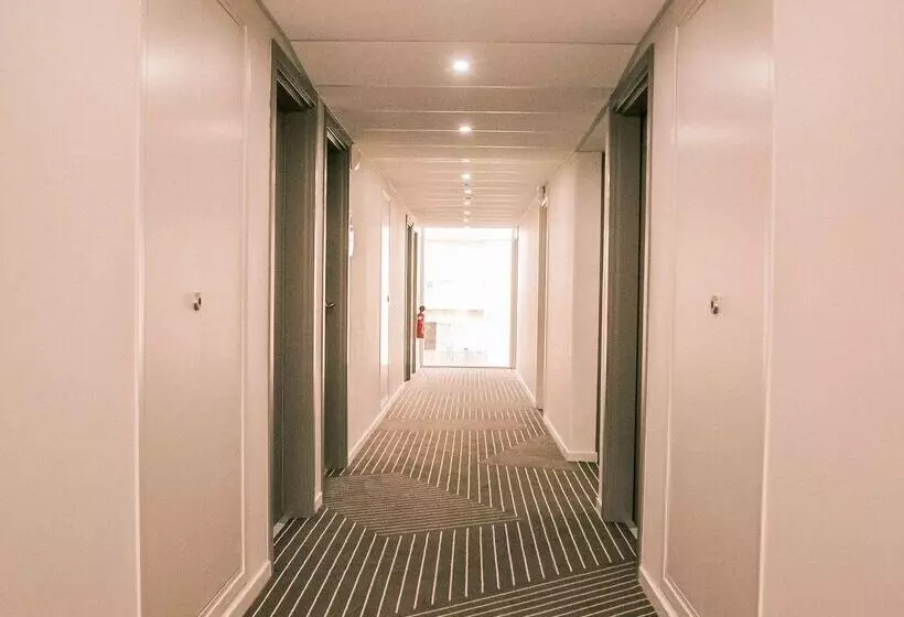 ホテル Best Western Plus  Antibes Riviera