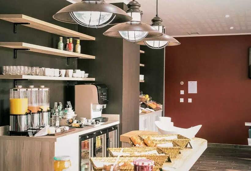 ホテル Best Western Plus  Antibes Riviera