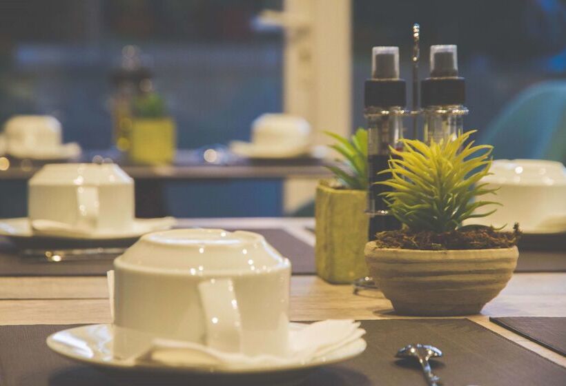 酒店 Best Western Plus Antibes Riviera