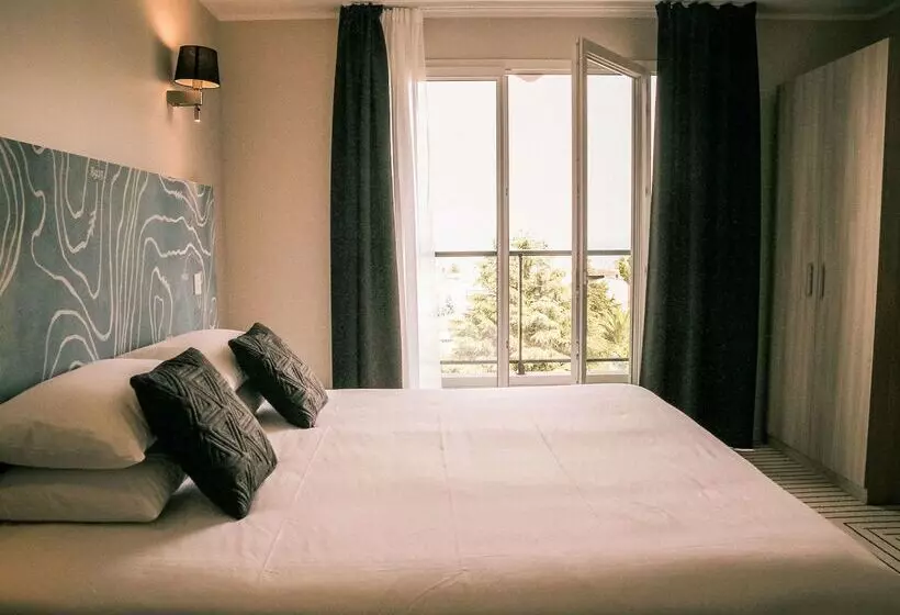 ホテル Best Western Plus  Antibes Riviera