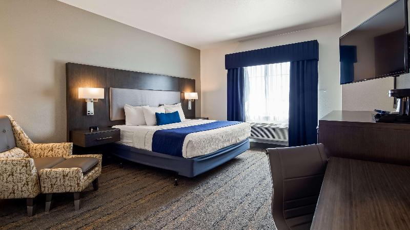 فندق Best Western Plus Roland Inn & Suites