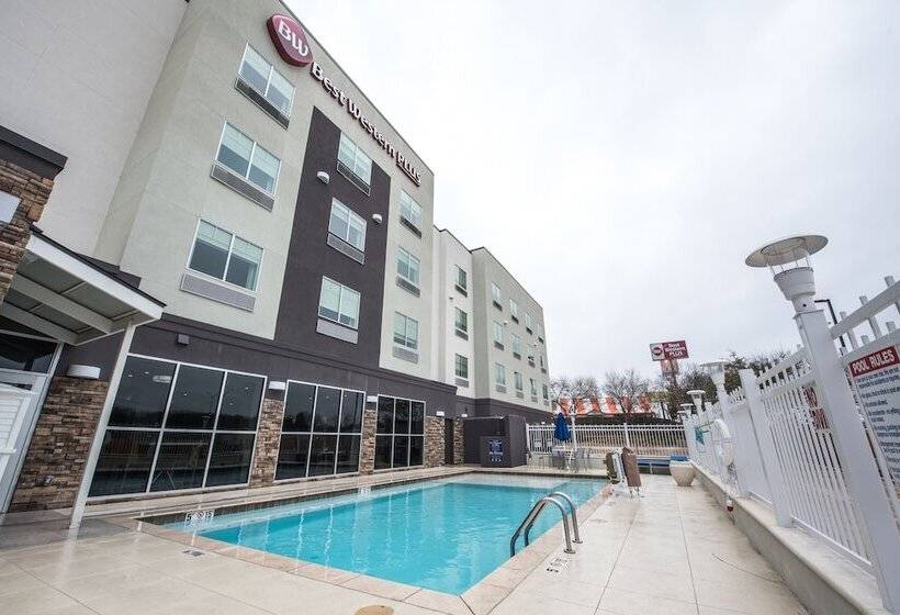 فندق Best Western Plus Roland Inn & Suites