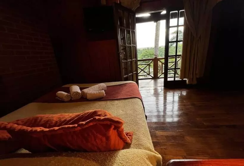 هتل Costa Del Sol Iguazu