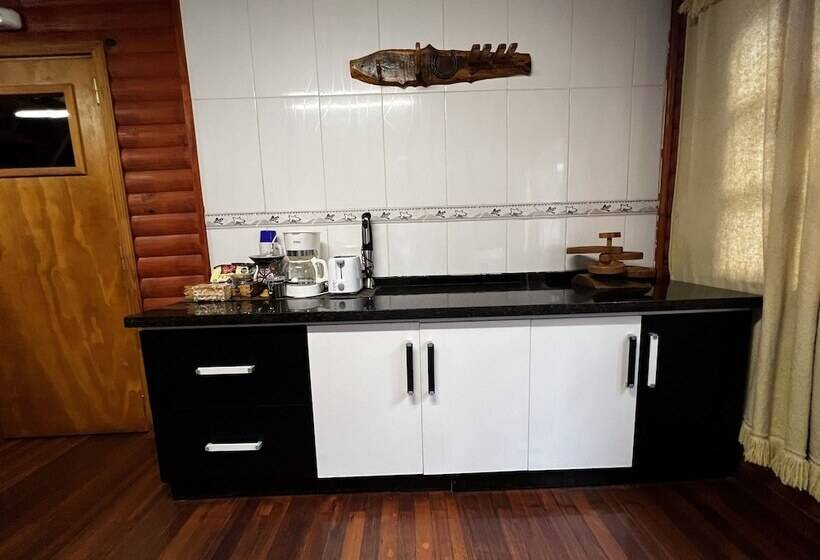 בית מלון כפרי Costa Del Sol Iguazu