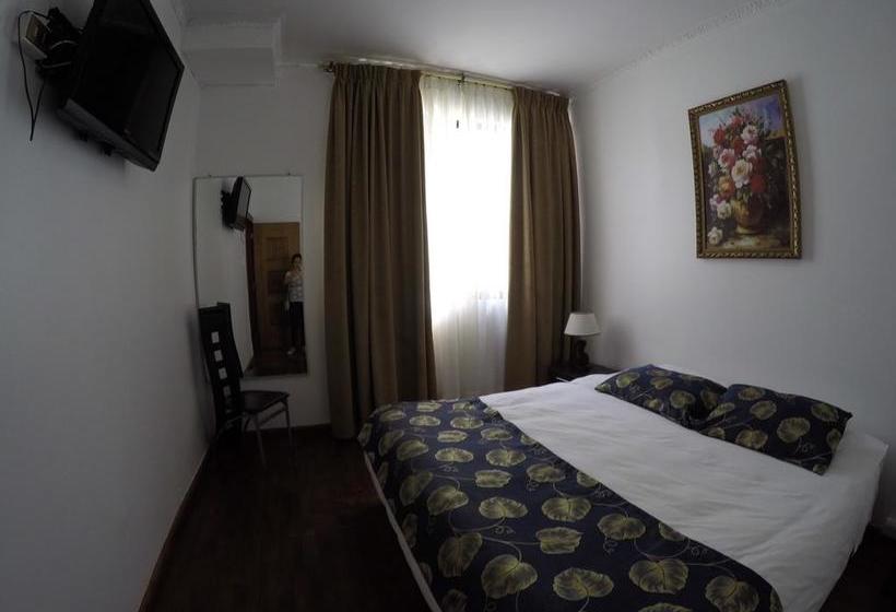 בית מלון כפרי Divasto