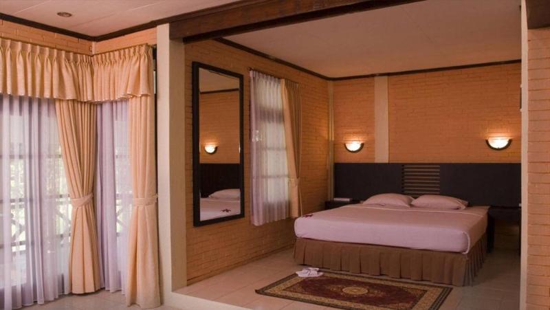 בית מלון כפרי Grand Cempaka Resort