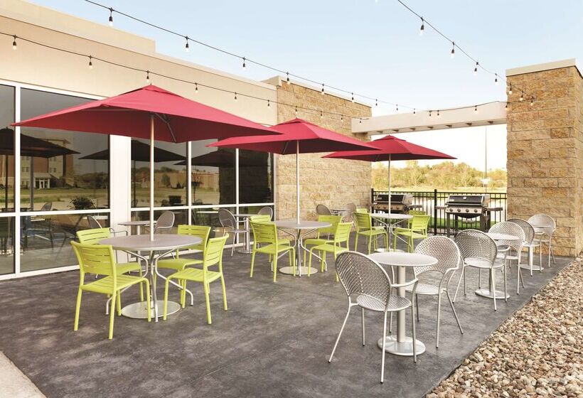 ホテル Home2 Suites Iowa City Coralville