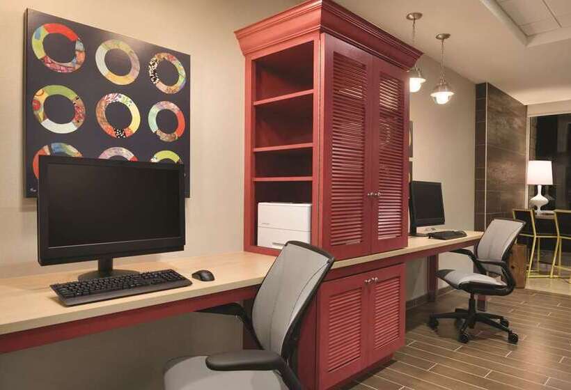 ホテル Home2 Suites Iowa City Coralville