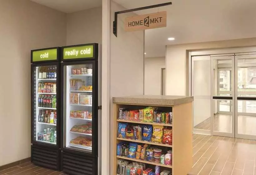 ホテル Home2 Suites Iowa City Coralville