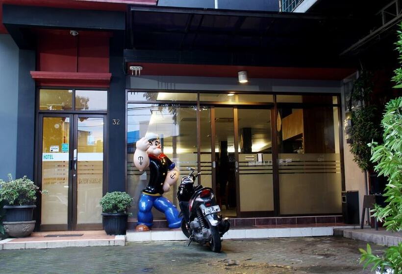 ホテル Reddoorz @ Palasari