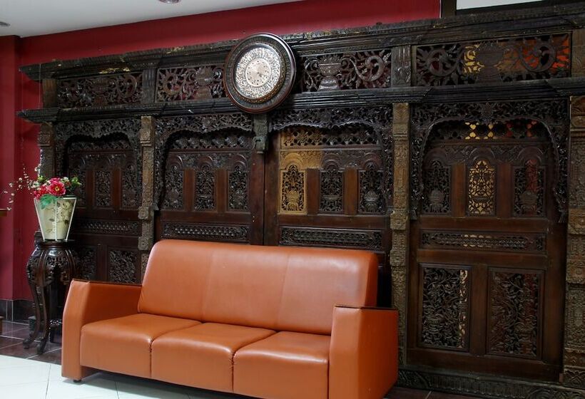 ホテル Reddoorz @ Palasari