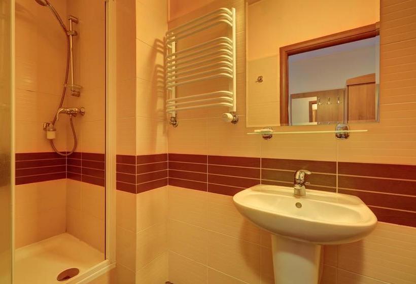 Pod Grotem Hotel Warsaw